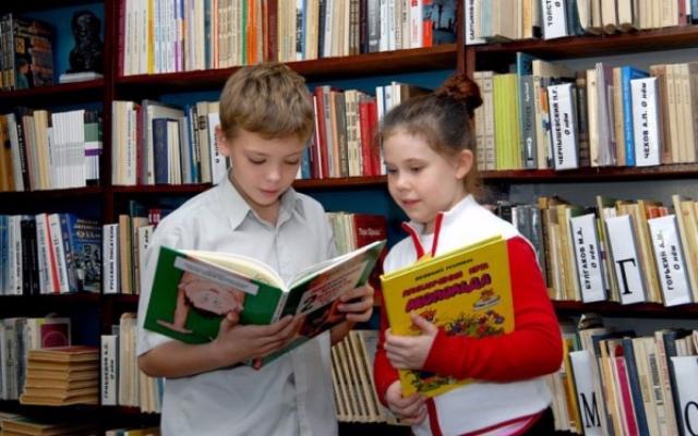Что читать летом пятикласснику: список художественной литературы